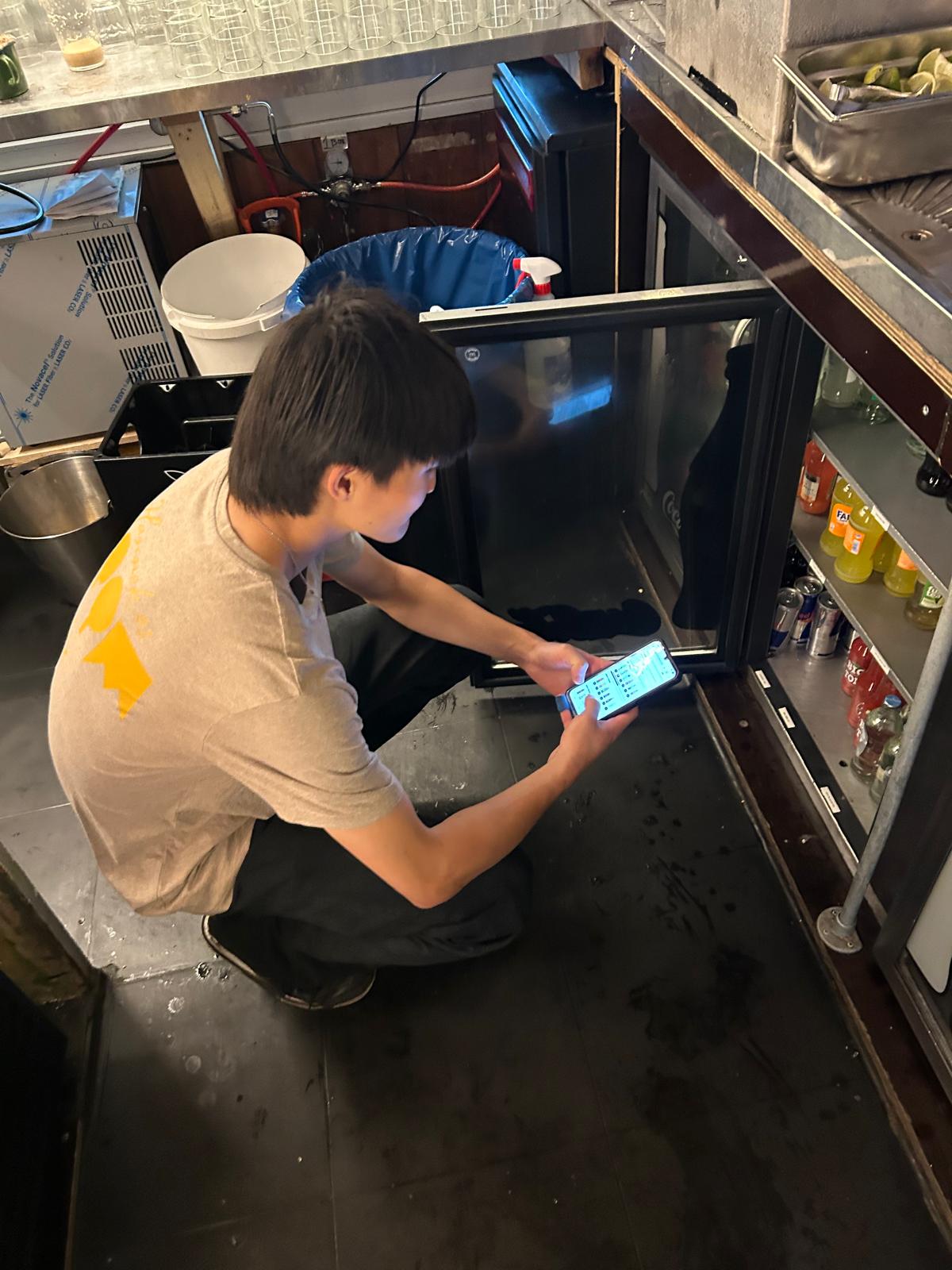 Employee counting products with RestockBar